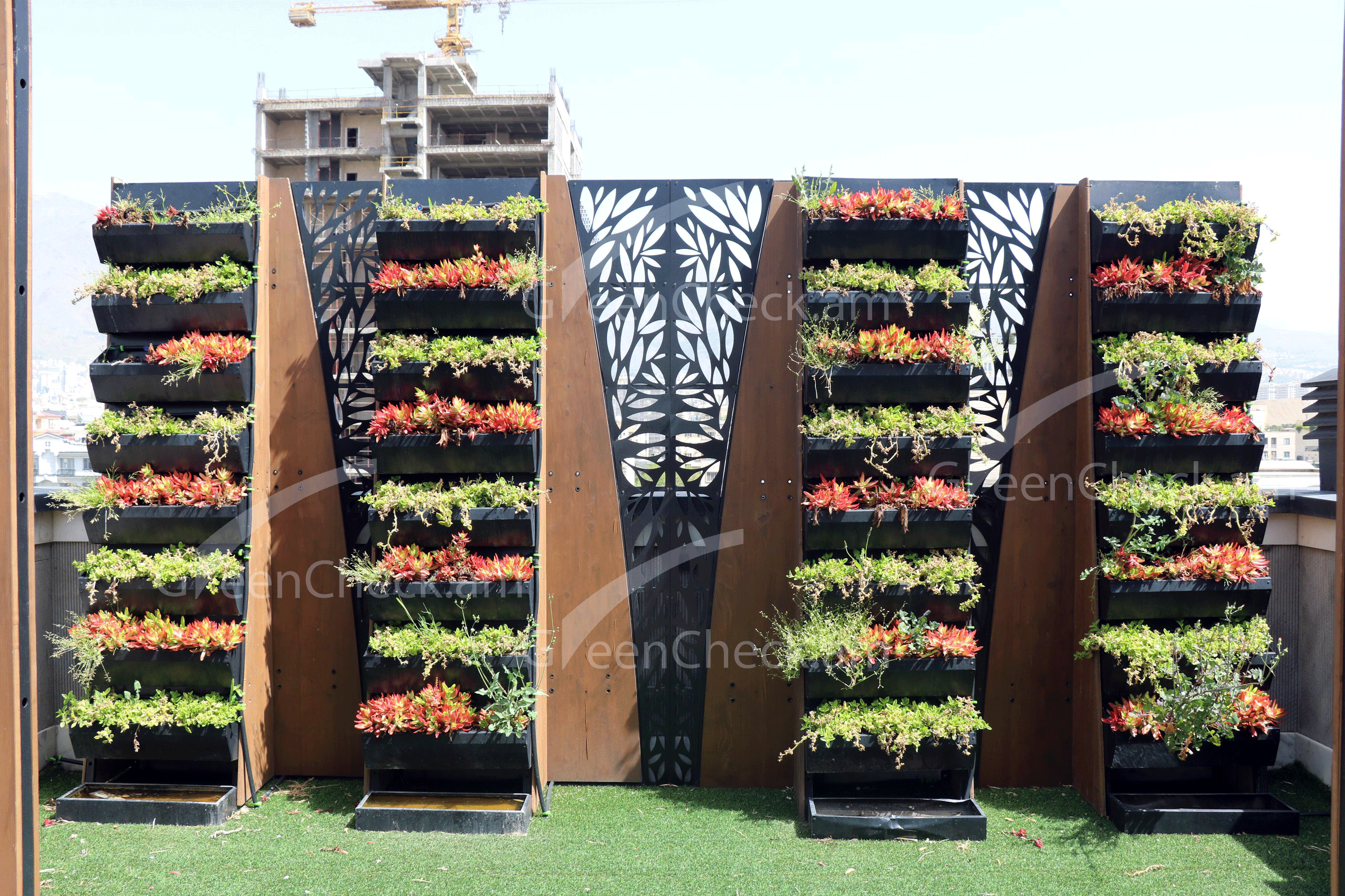 GreenCheck modular green wall system example